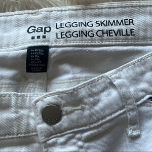 GAP White Skinny Jeans